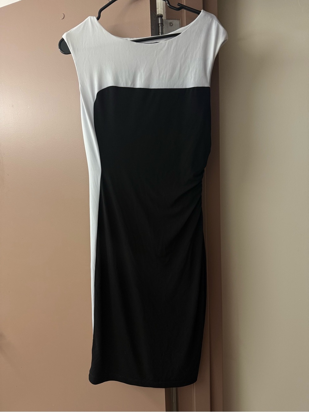 connected apparel Black and White Colorblock Midi Dress